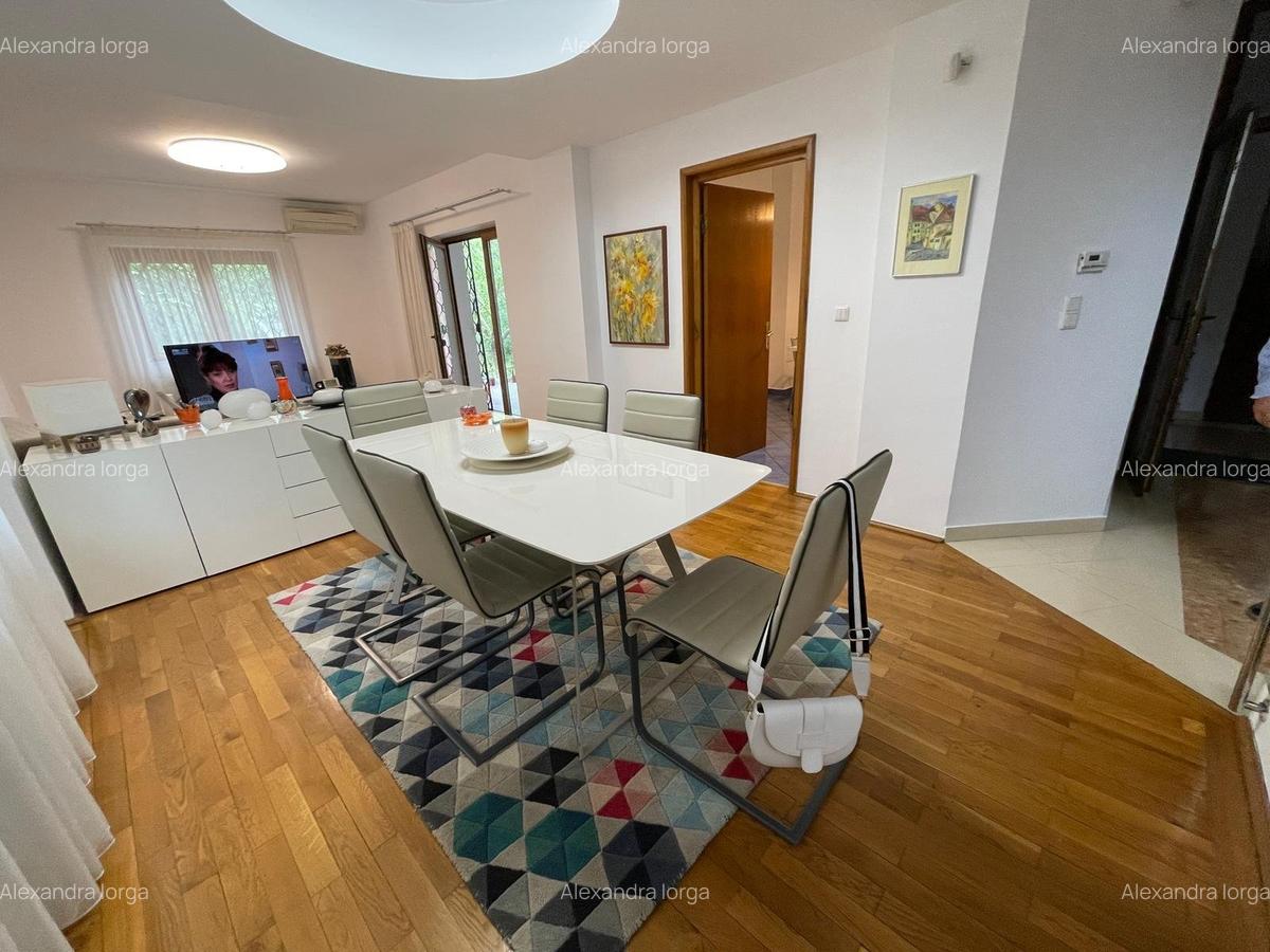 APARTAMENT IN VILĂ 5 CAMERE,4 BĂI,3 TERASE,2 LOCURI DE PARCARE,CURTE - 2