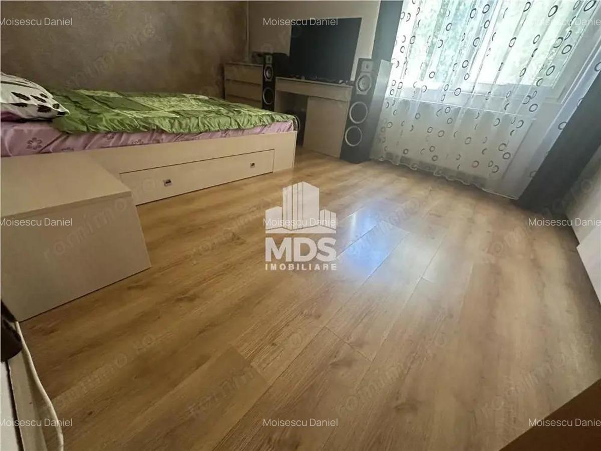 Mobilat #537;i utilat cu 2 balcoane, modificat in 3 camere, aproape de Pia #539; #259; Verde - 1