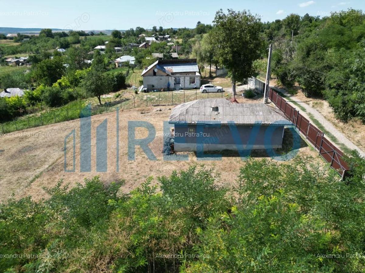 Casa ?i teren de vanzare in Parincea jud. Bacau. - 15