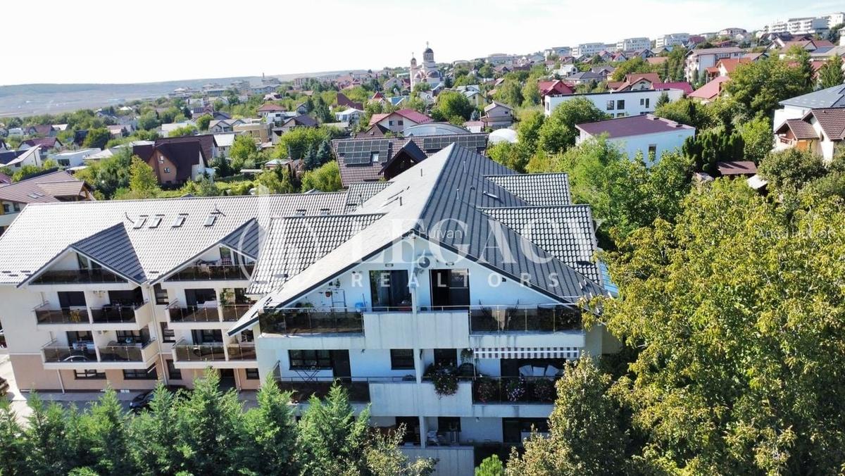 Locuință cochetă la mansardă, cu balcon și boxă de depozitare - 32