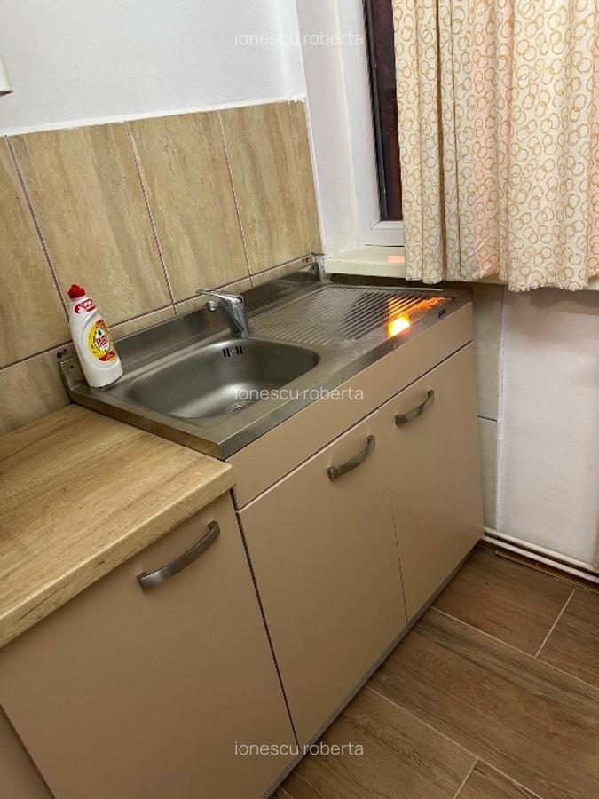 Prrietar,închiriez în zona Ciupercă,apartament cu 2 camere,decomandat,amenajat,. - 9
