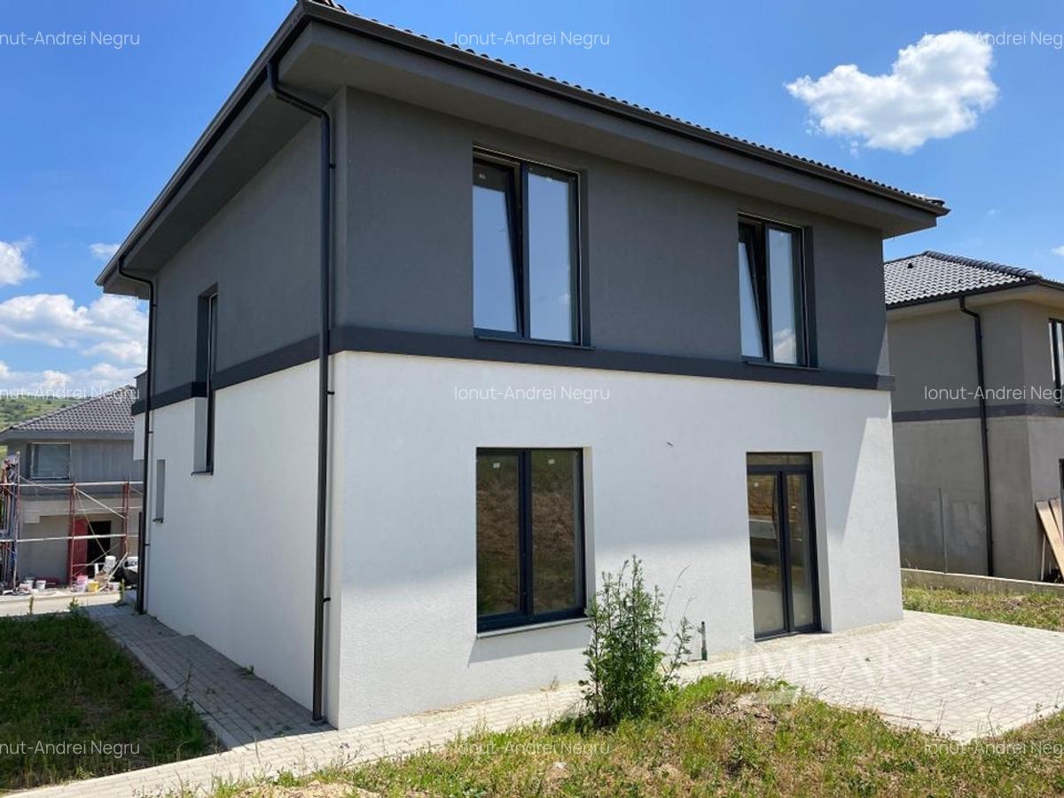 Casa individuala de vanzare intr-un complex nou din Corusu! - 4