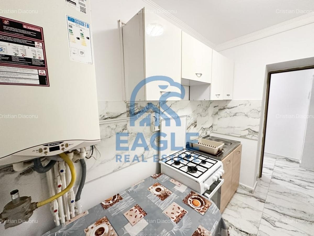 Tomis Nord - 2 Camere semidecomandat renovat cu balcon pe termen lung - 10