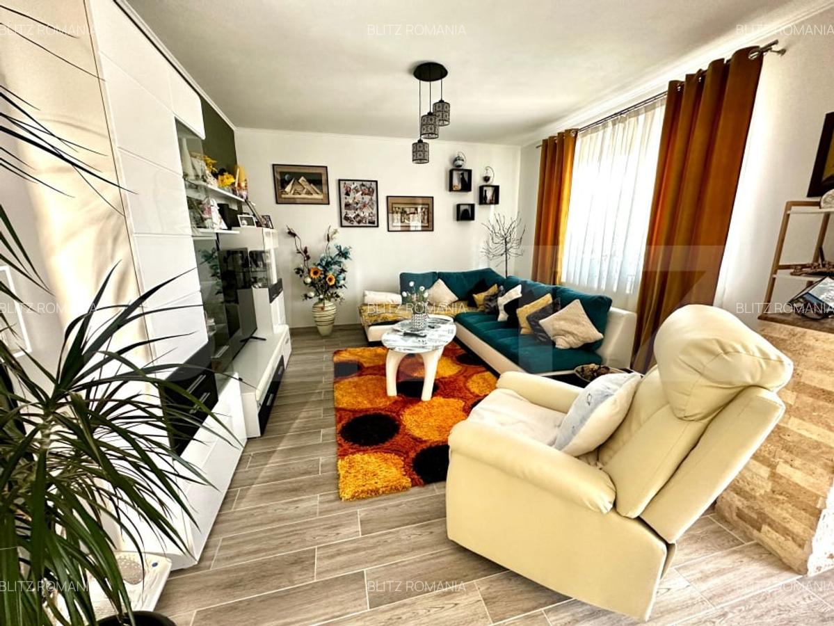 Casa superba de vanzare - 380 mp utili, 1000 mp teren - 4