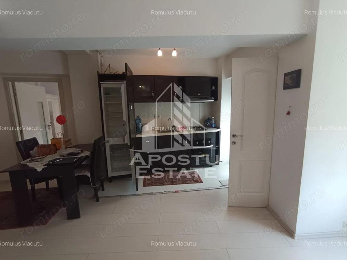 Apartamant 2 camere in centrul orasului centrala proprie, loc parcare - 3