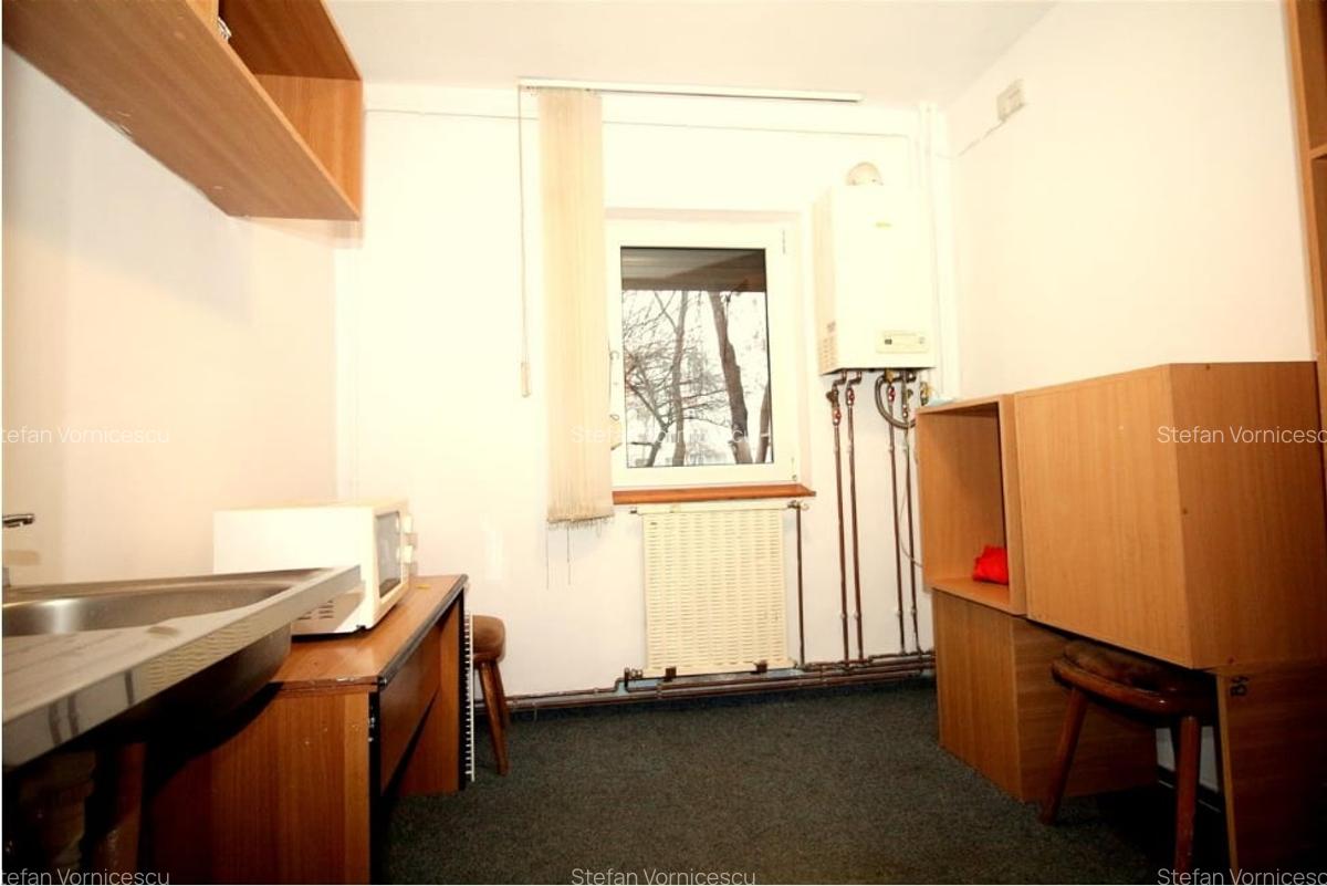 Apartament pentru Birou in centru Palas disponibil imediat 4 camere - 3