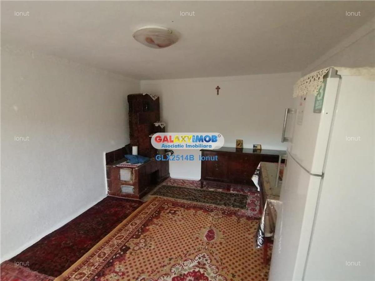 Casă cu 2 camere în Petrești - 11
