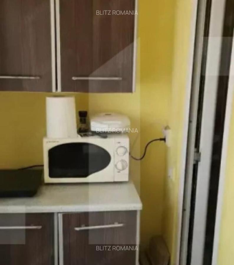Vand garsoniera sect 4 36.000 Euro - 1