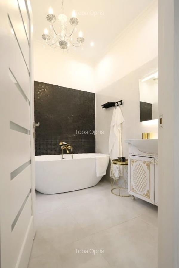 Apartament cu 4 camere decomandat în Ultracentral - 1