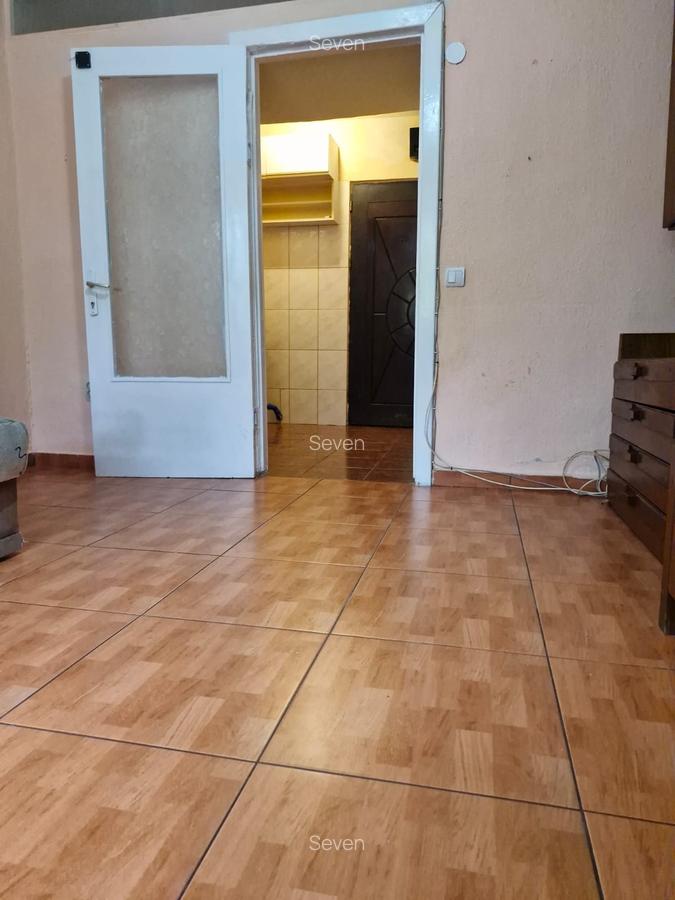 Garsoniera 21 mp - zona CET - 35.000 euro negociabil (Cod E8) - 2