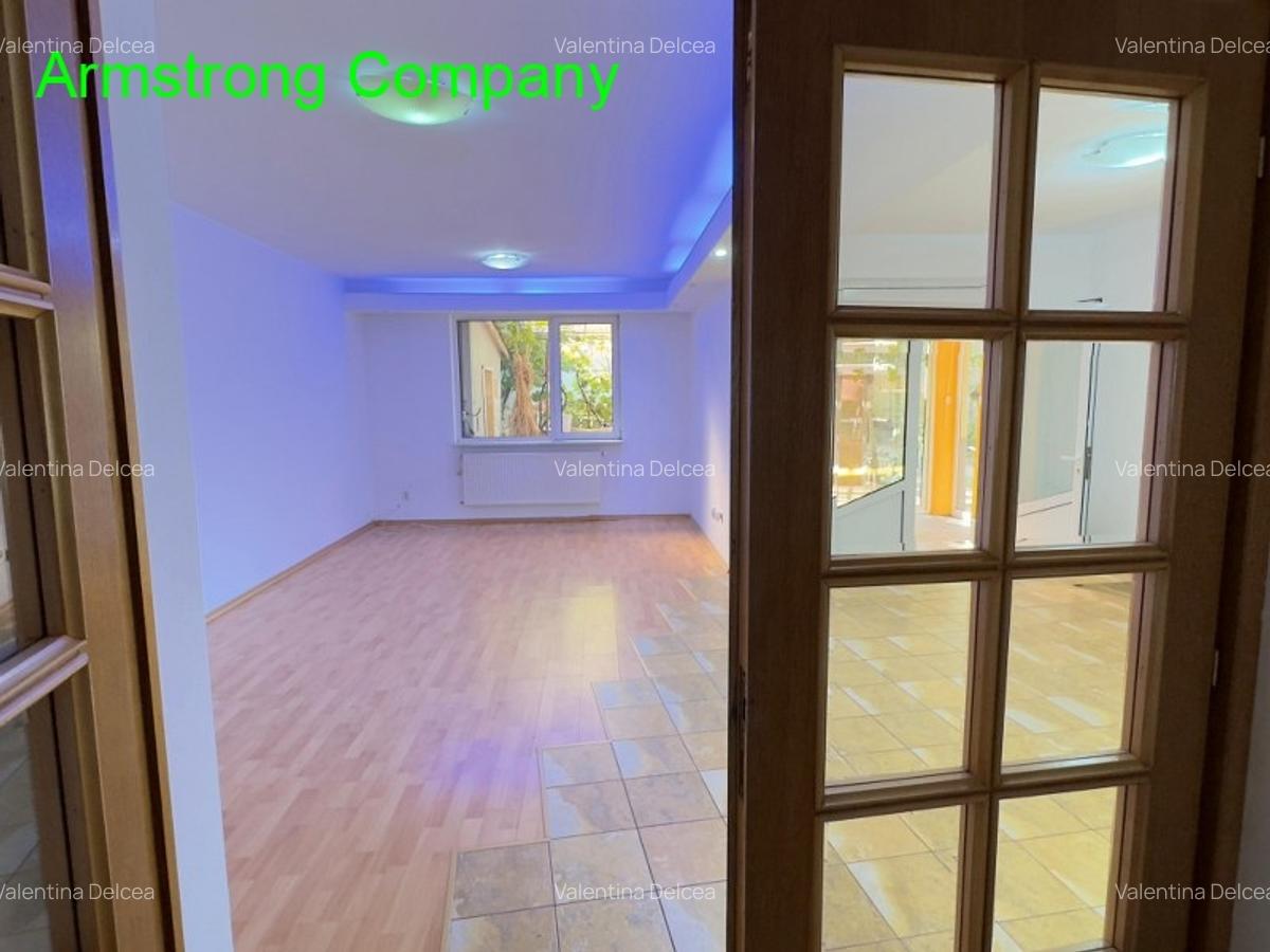 Vila spatioasa ,locatie centrala - ideal birouri,  exclusiv - 12