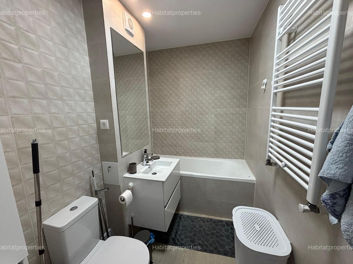 Garsoniera superba prima utilizare, Hils Republica langa Hala Laminor - 6