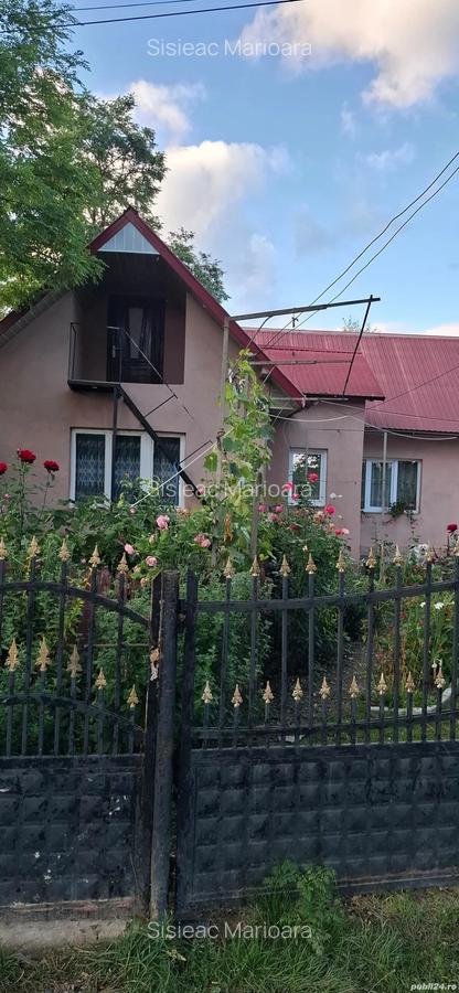 Casa de vanzare cu anexe - 2