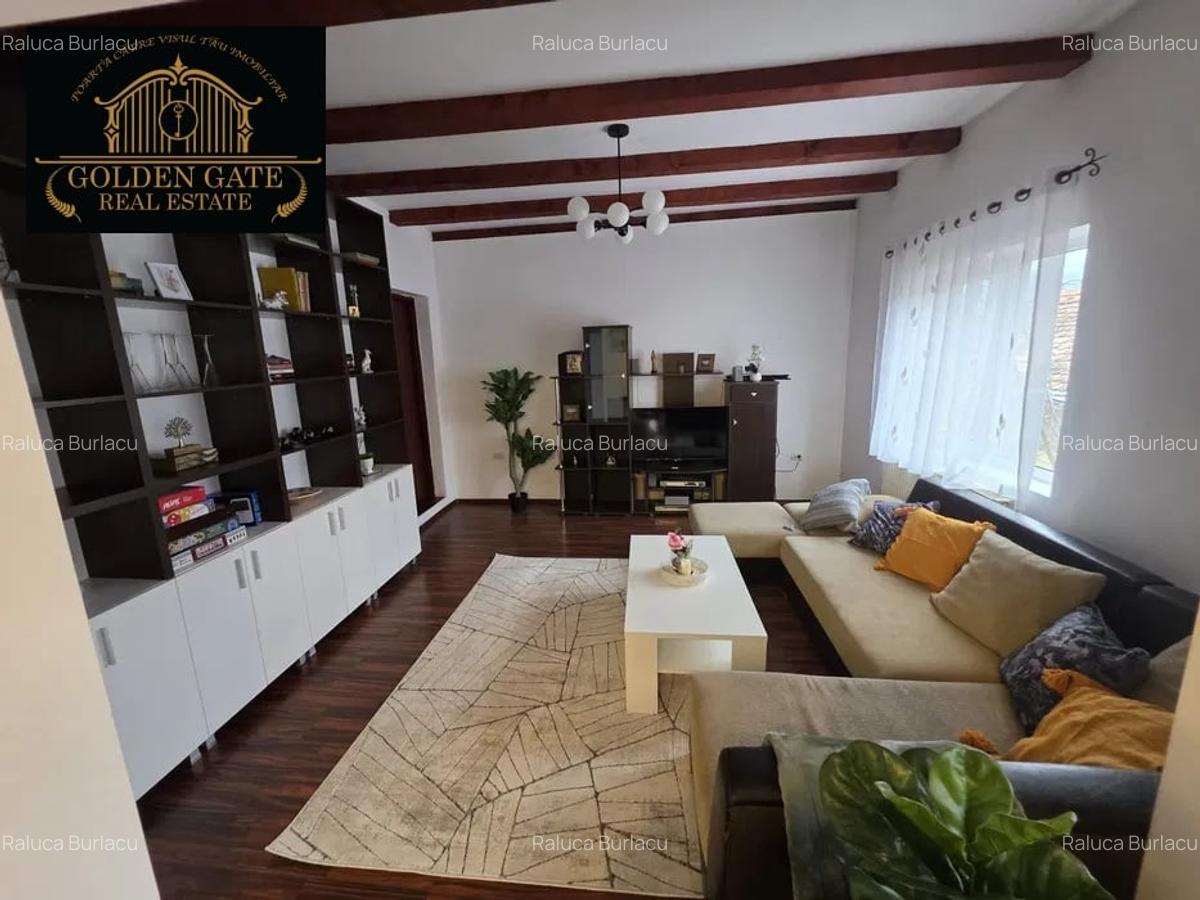 Proprietate superba de 180 mp – apartament supraetajat cu garaj, zona Schei - 1