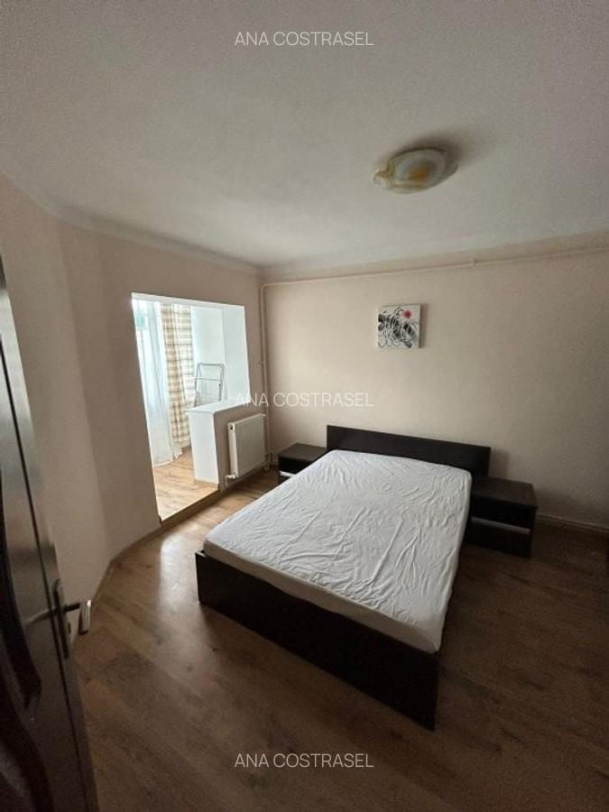 Apartament cu 2 camere, decomandat, zona Canta - 1