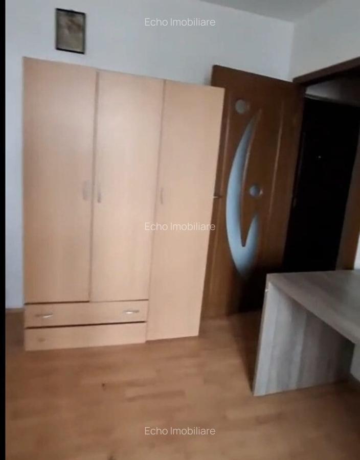IN BLOC DE APARTAMENTE - TATARAS - VANZARE GARSONIER 25 m - 1