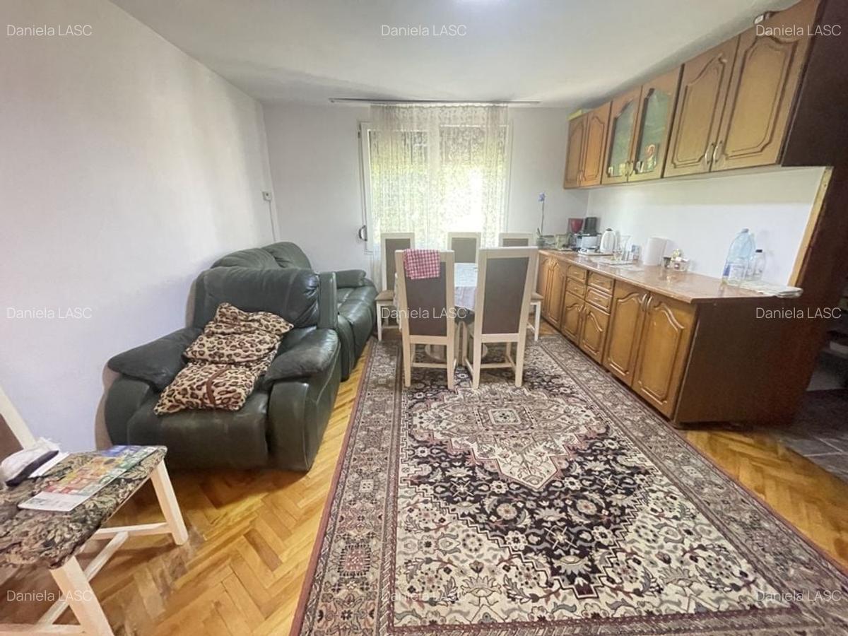 Casa cu teren 1000 mp și front 26 ml în zona Bogdanesti - 9