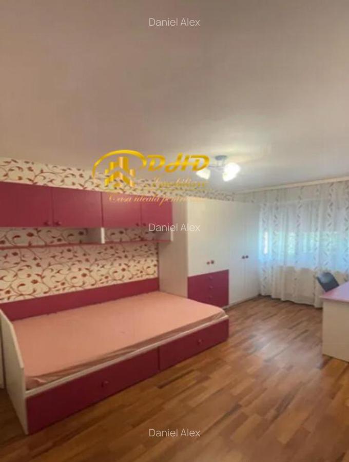 Apartament spatios, 3 camere, D, PODU ROS - 7
