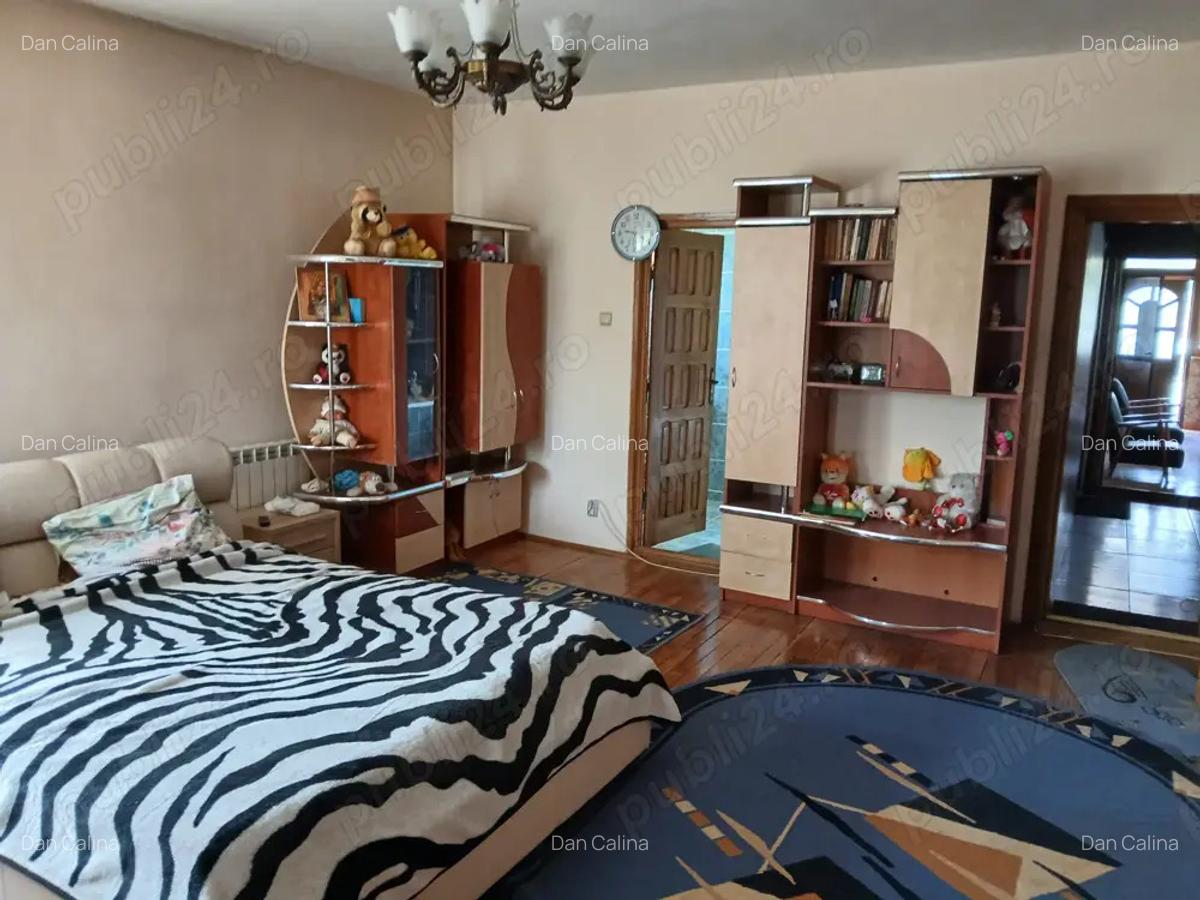 Vila de vanzare sau inchiriere, pretabila pentru afaceri sau locuit - 4