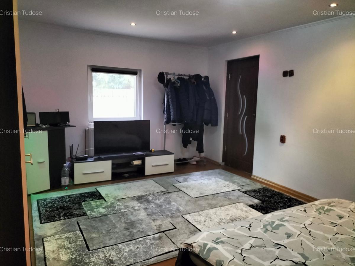 Casă de vânzare în Micești - Purcăreni, la doar 3 km de orașul Mioveni - 7