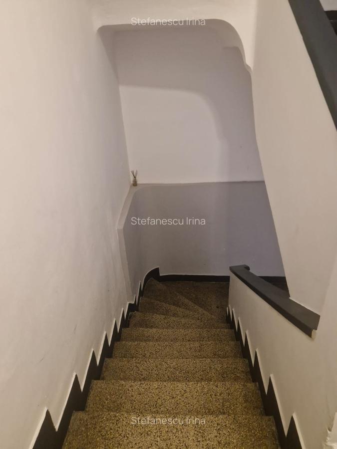 Apartament cu potențial investițional în zona istorică a Constanței - 3 Apartament cu potențial investițional în zona istorică a Constanței - 3