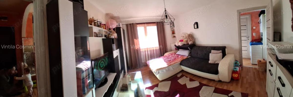 Vand apartament 2 camere semidecomandat,parter inalt in Sibiu cartier v.aaron !! - 3