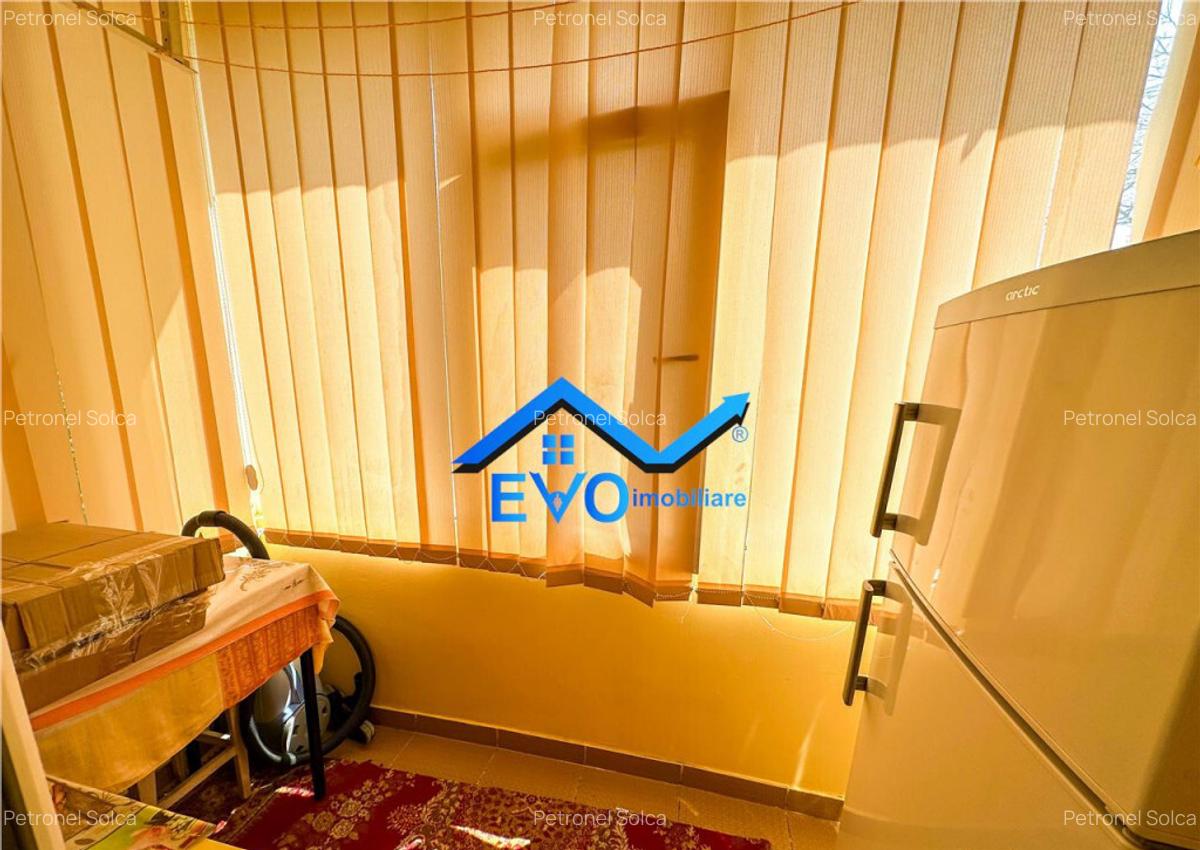 Apartament cu 2 camere, centrala termica, zona Alexandru cel - 5