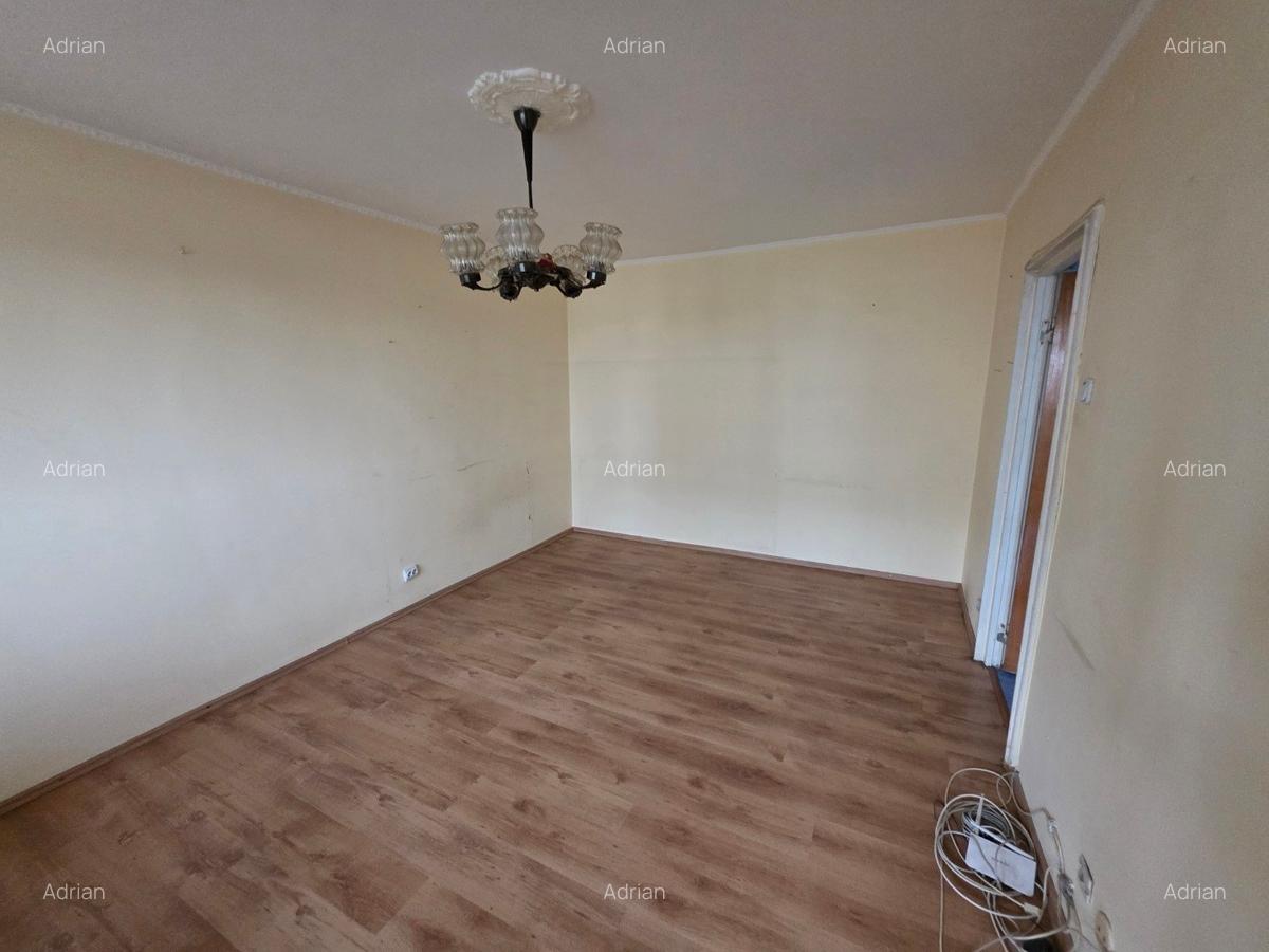 Jean Steriadi, 5 minute metrou 1 Decembrie 1918, bloc reabilitat, - 5