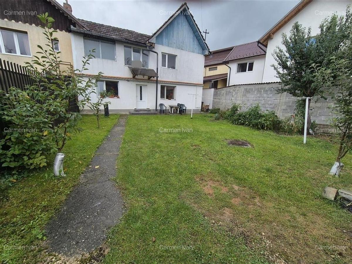 Casa individuala cu curte, 5 camere, cartier Noua - 1