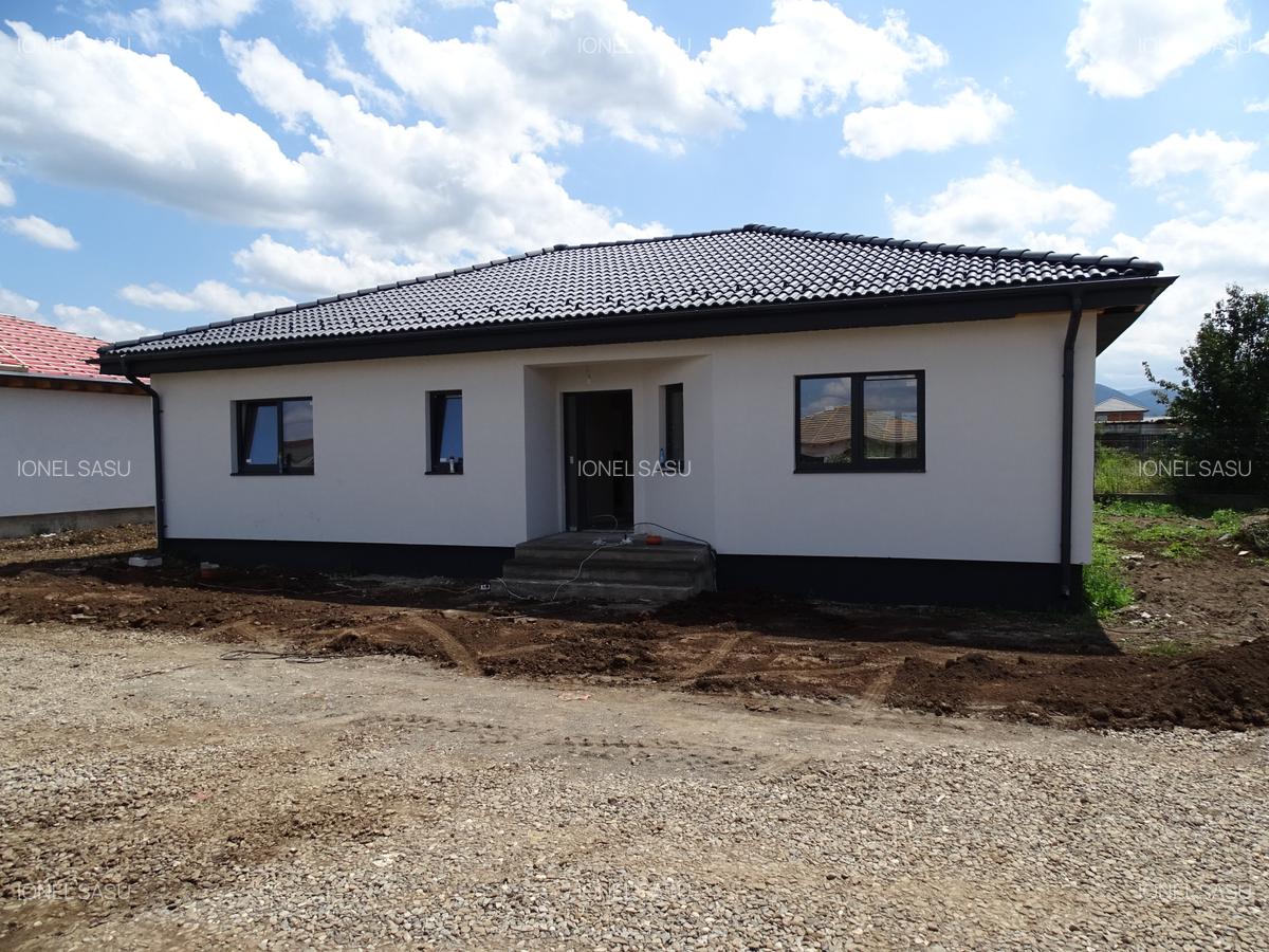 Casa individuala in Izvor, gata intr-o luna - 3