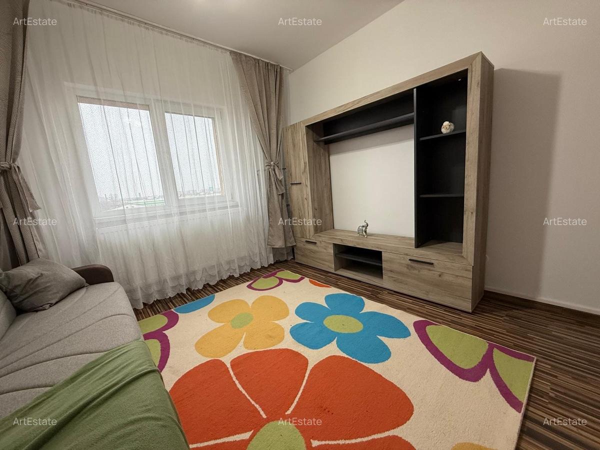 Apartament 3 camere, cu centrală termică- Str. 6 Vânători lângă AFI 370 € - 2