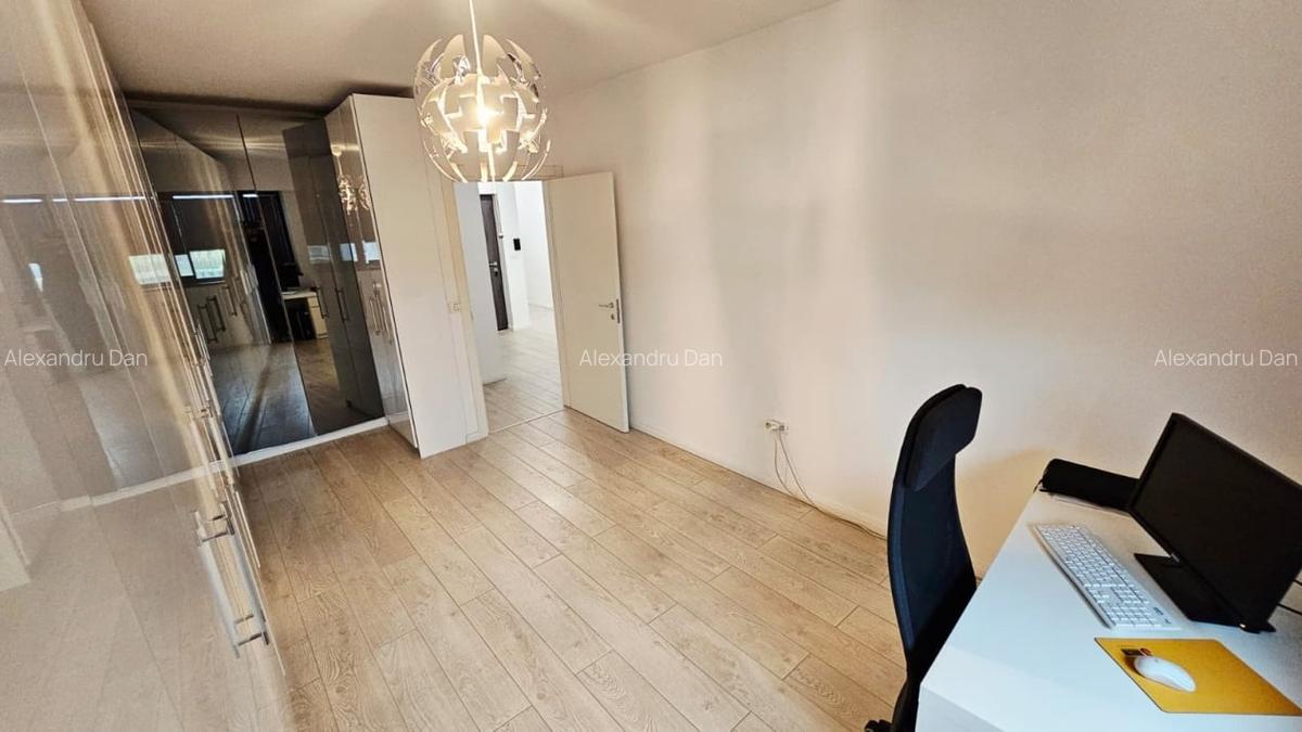 Apartament modern cu 4 camere, decomandat, in zona Piata Presei Libere - 10