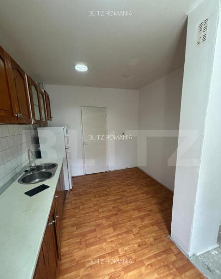 Apartament de vanzare, cu 4 camere, 82 mp, zona Calea Bucure - 10