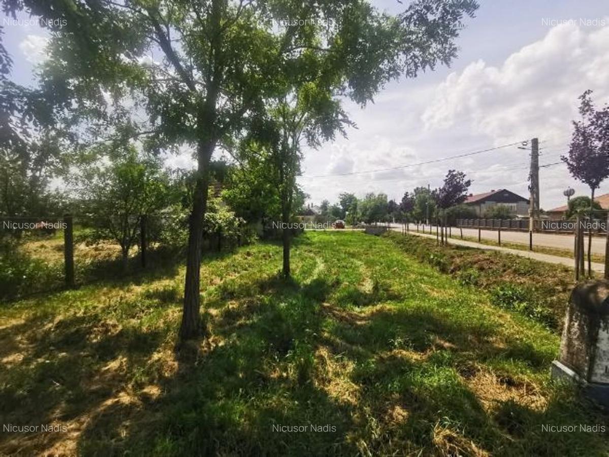 Casă de vânzare plus teren - 2
