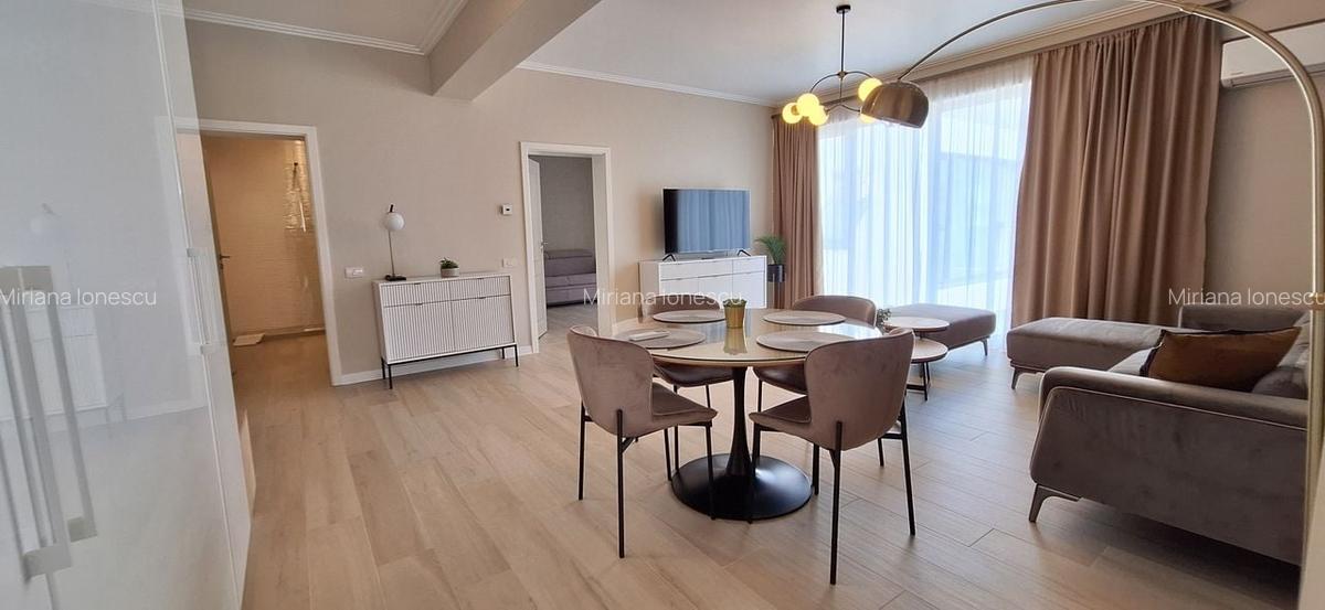 Apartament cu 3 camere semidecomandat, mobilat în Dumbrăvița - 4