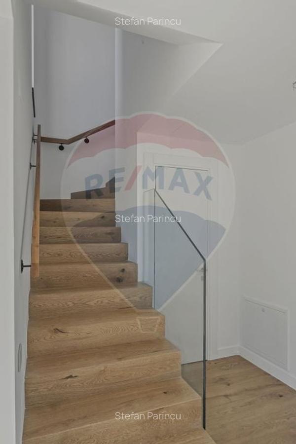 Vila superba de vanzare cu 5 camere in Tunari - Amber Forest - 21