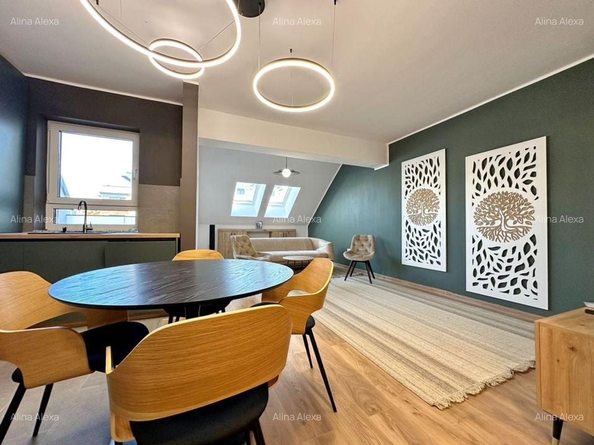 Apartament cu 4 camere decomandat în Tractorul - 4