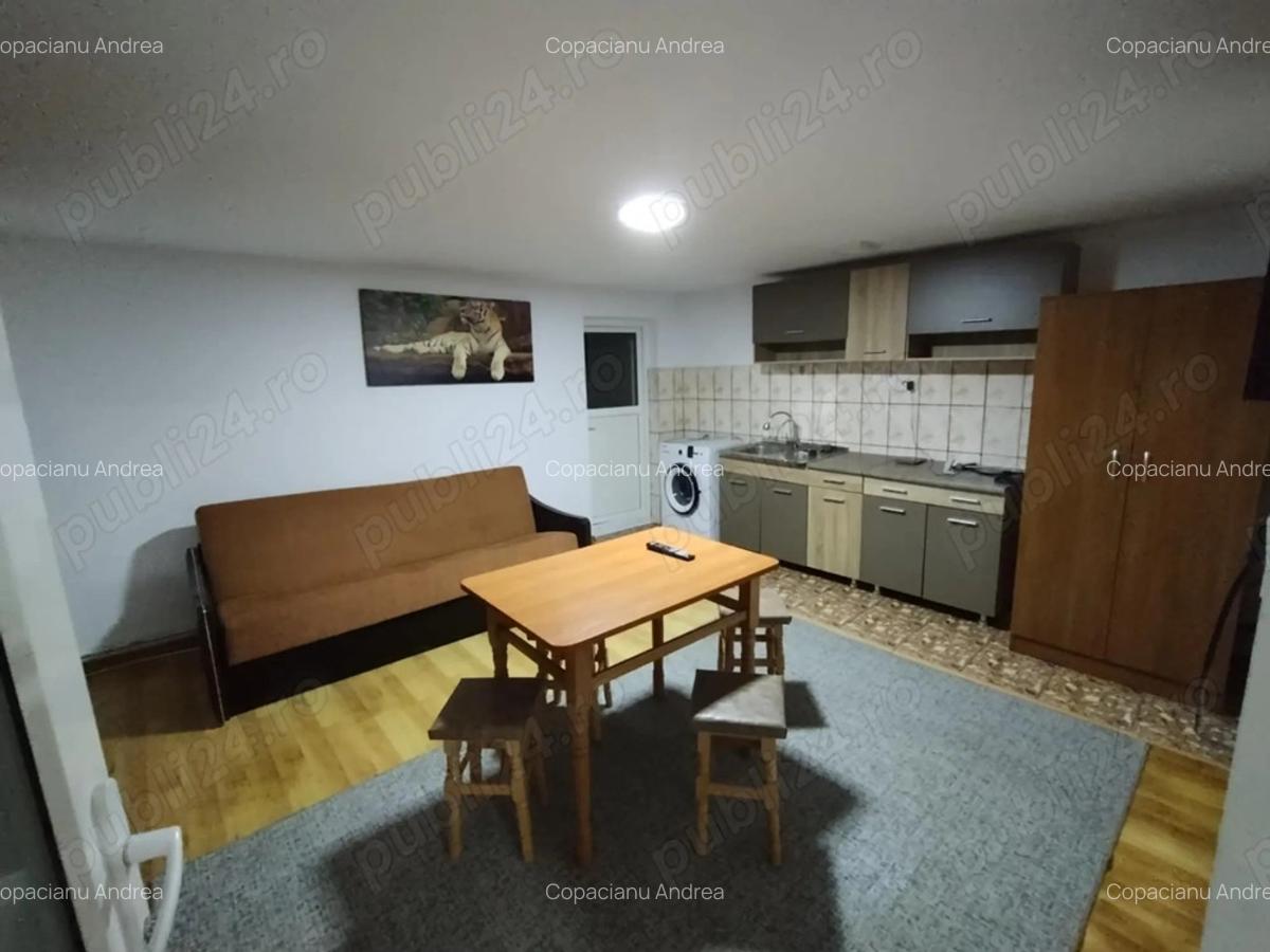 Inchiriez apartament 2 camere - 4