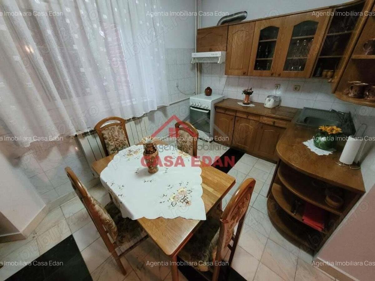 Casa in Cornu de Sus --250.000e - 12