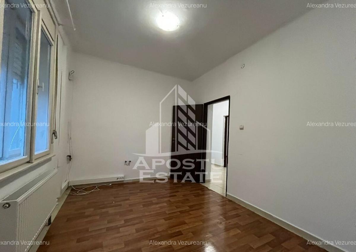 Casa individuala, cu 3 camere, 2 fronturi, teren 652, zon... - 3