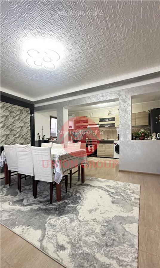 Casa Mobilata si Renovata, Situata intr-o Zona Excelenta in - 17