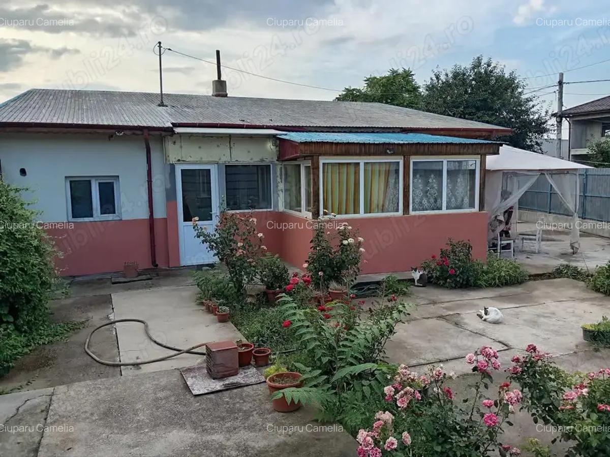 Vand casa in Comuna Glina - 5