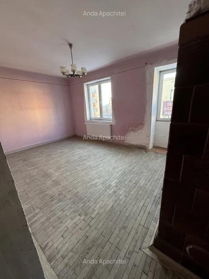 Apartament cu 3 camere decomandat în Triaj - 3