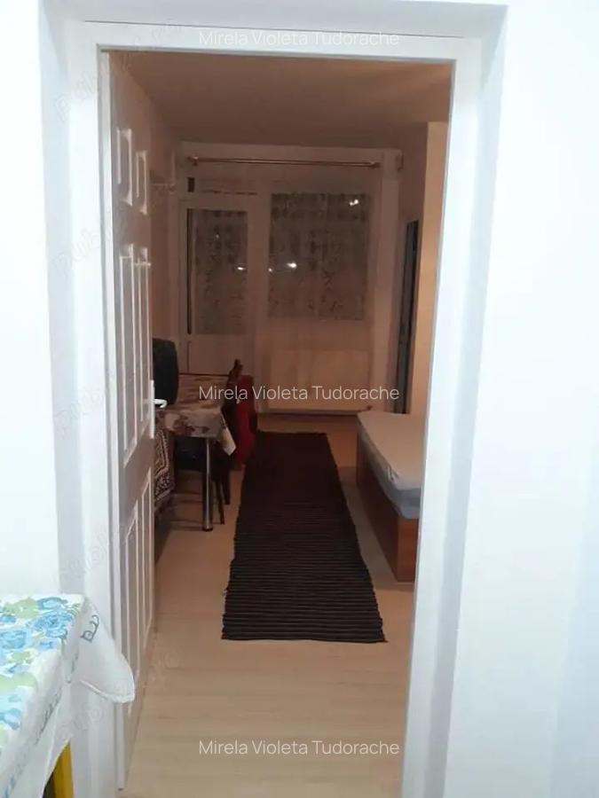 Vand garsoniera confort 1 - 5