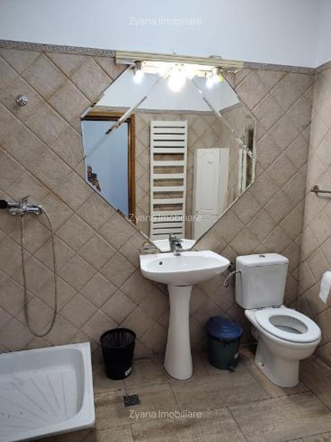 After Scholl - Clinica - Spatiu Com. -  Banu Manta  Vila 9 camere 300 mp., curte 50 mp., 4 parcare - 7