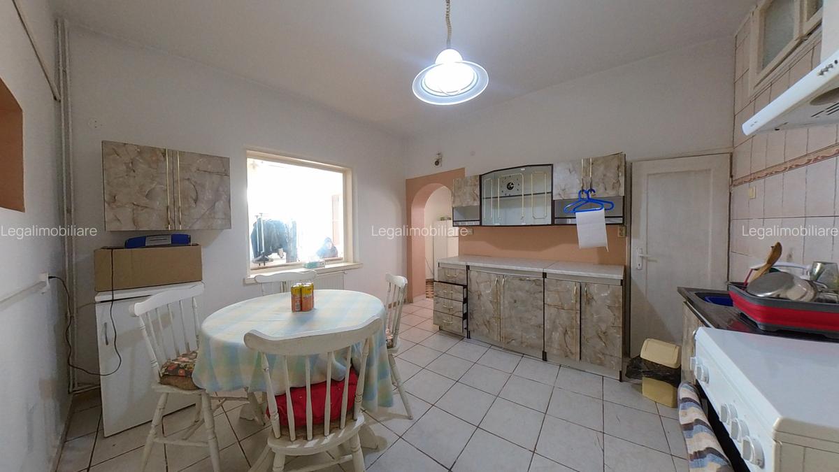 Casă individuala cu 4 camere și garaj în centrul istoric - 7