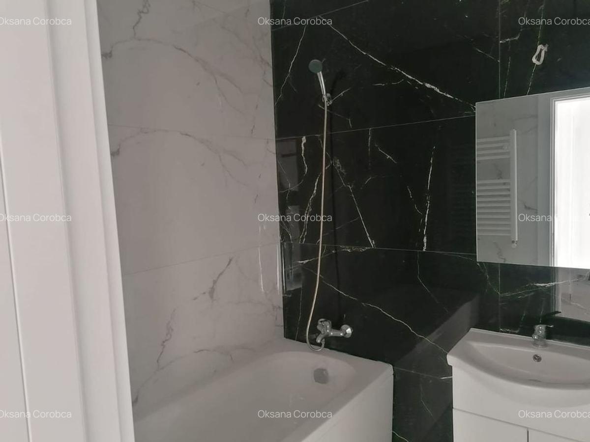 Brancoveanu Postalionului intrare, garsoniera cu balcon - 3