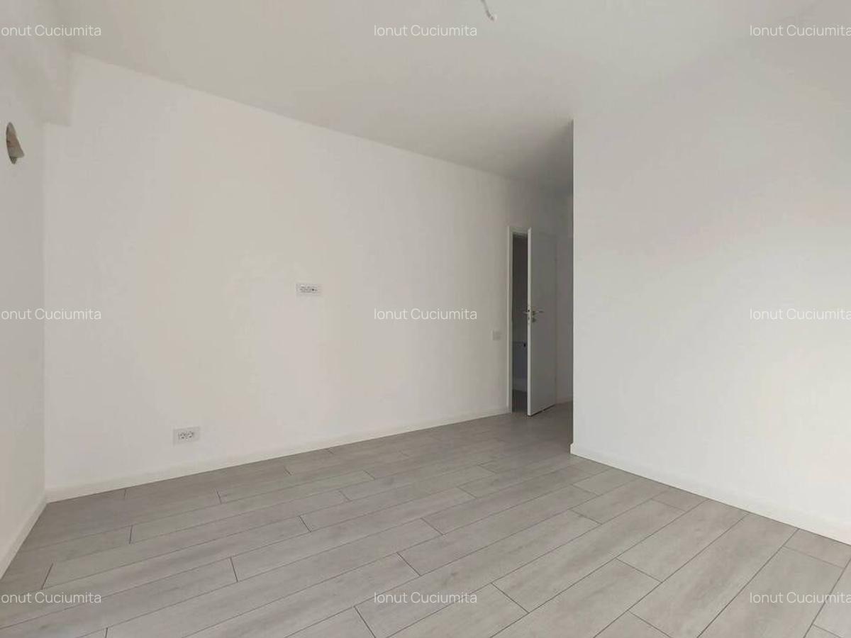 Apartament cu 3 camere decomandat în Titan - 8