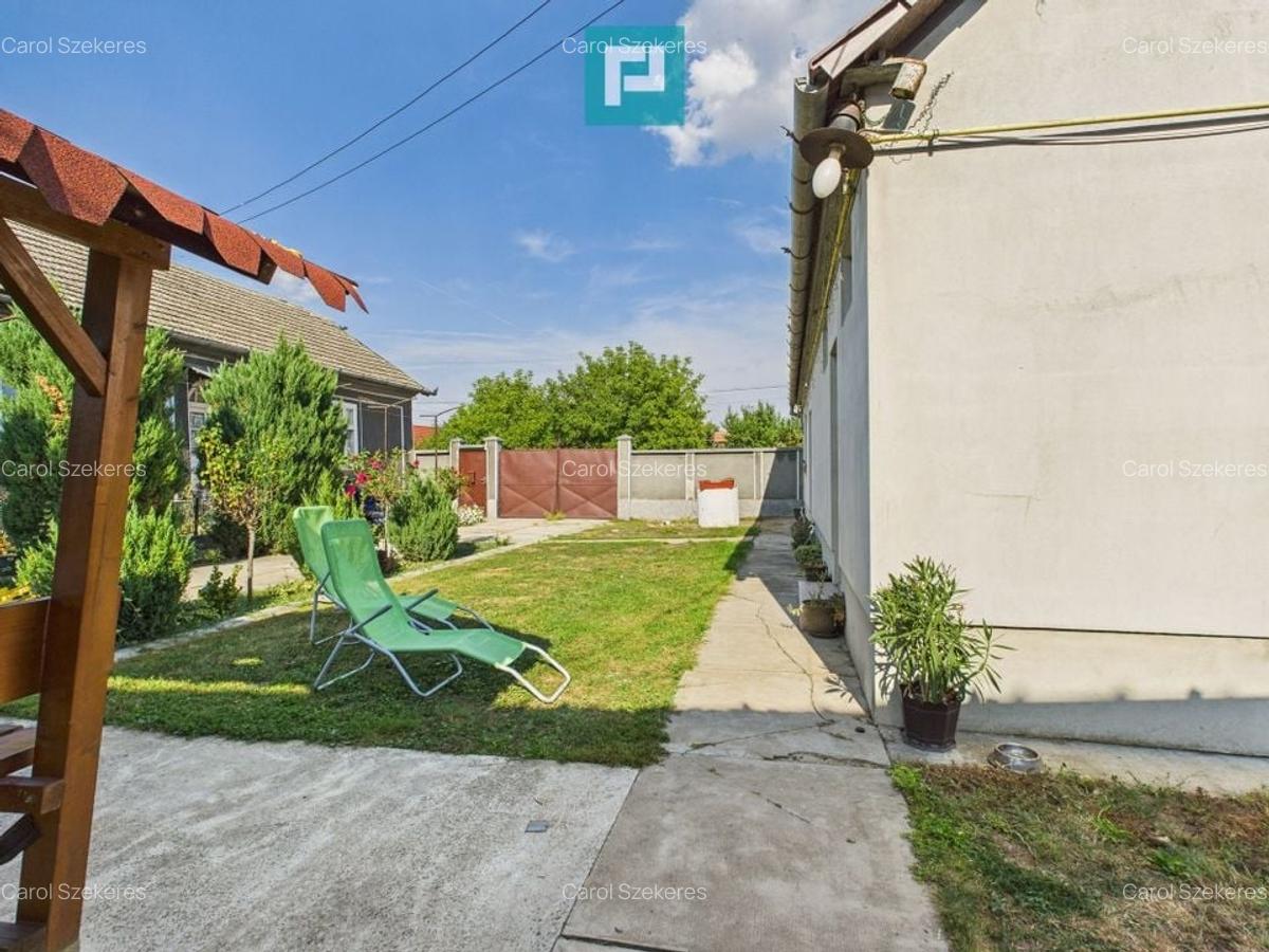 Casă cu 2 camere nou renovată cu anexă în Nădab - 9
