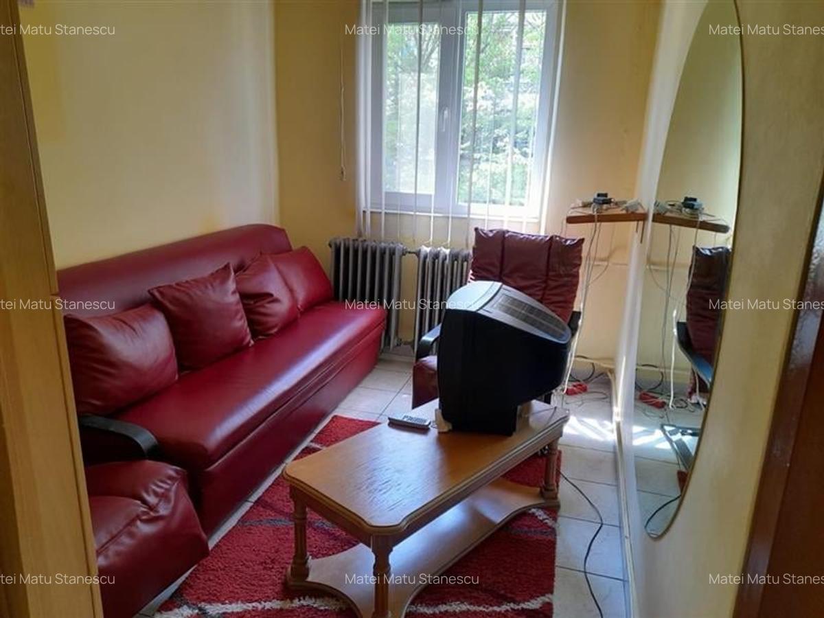 Apartament cu 3 camere decomandat în Circumvalațiunii - 1